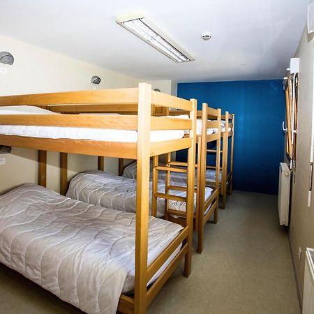 Auberge De Jeunesse Hi Понтарлие Екстериор снимка