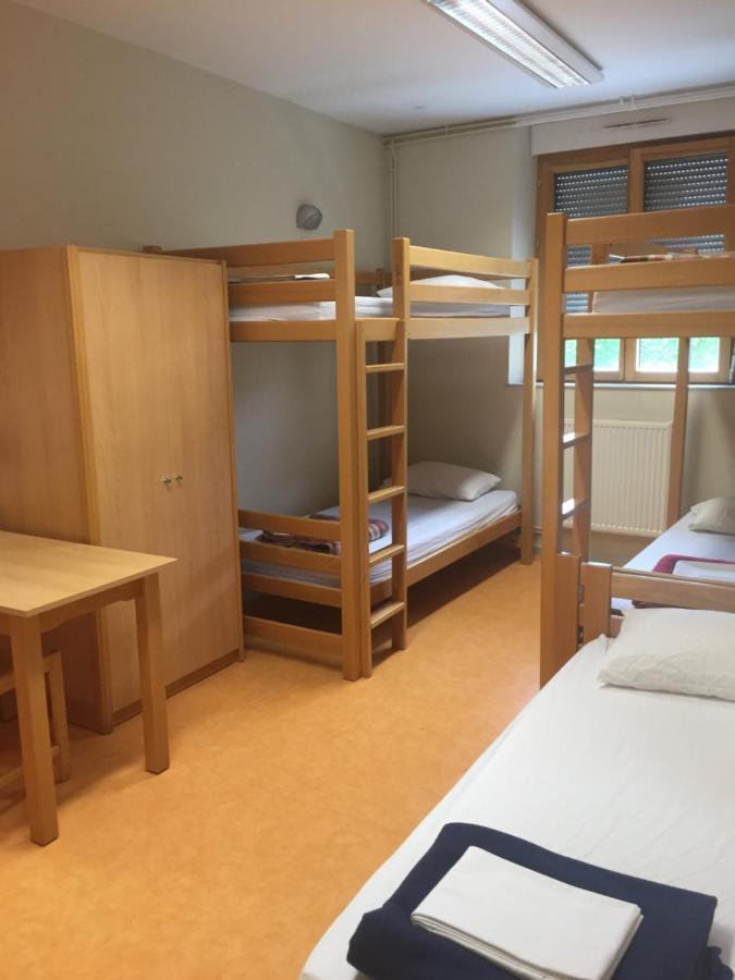 Auberge De Jeunesse Hi Понтарлие Екстериор снимка